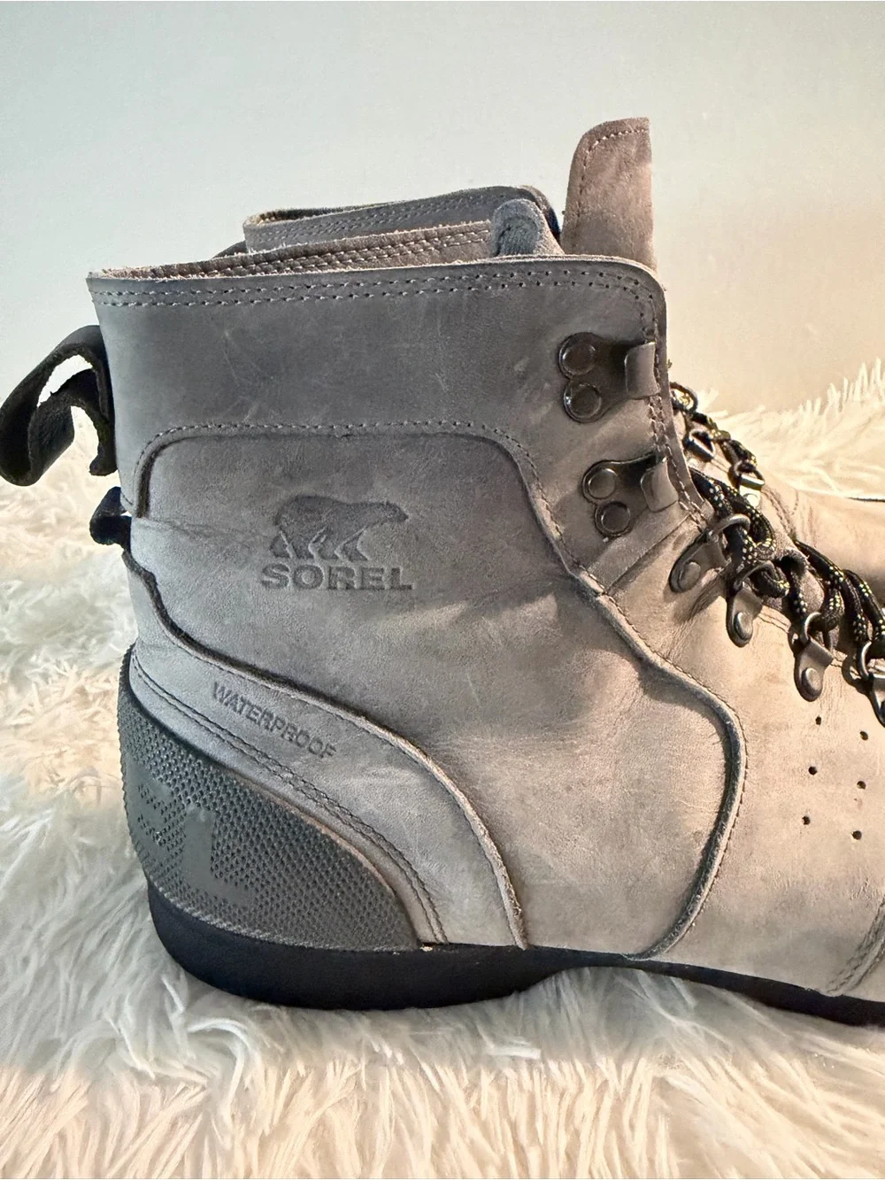 Sorel Men's Gray Leather Waterproof Lace-Up Boots Size 13
